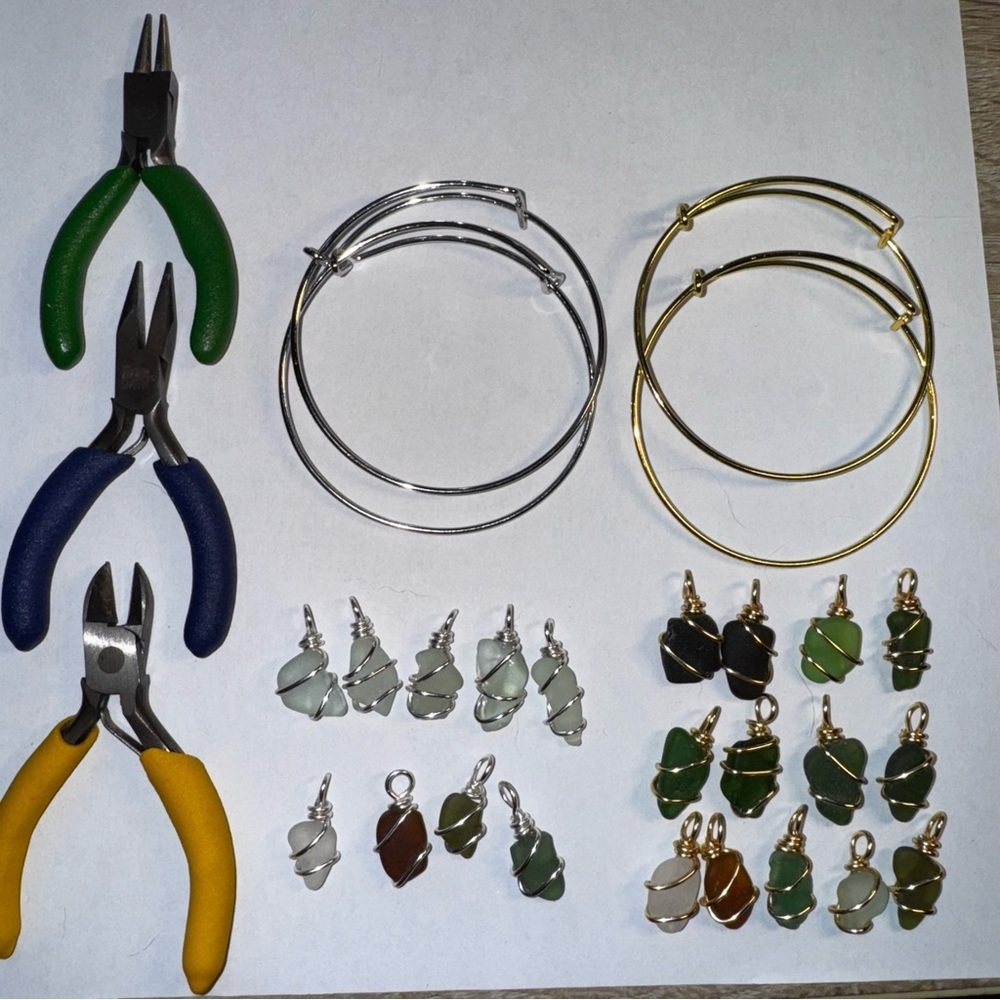 Gold Wire Wrapped sea glass Bracelets - Picture 2 of 3